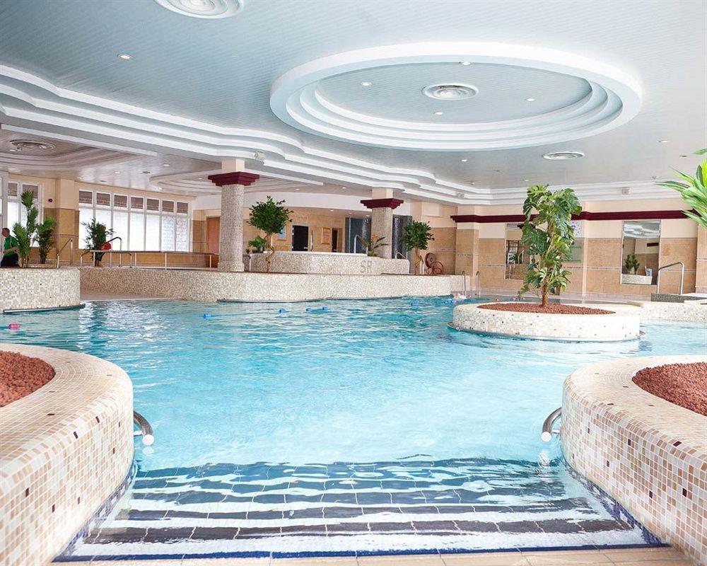 Slieve Russell Hotel แบลลีคอนเนลล์ ภายนอก รูปภาพ