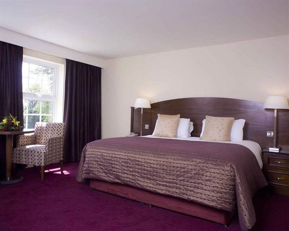 Slieve Russell Hotel แบลลีคอนเนลล์ ภายนอก รูปภาพ