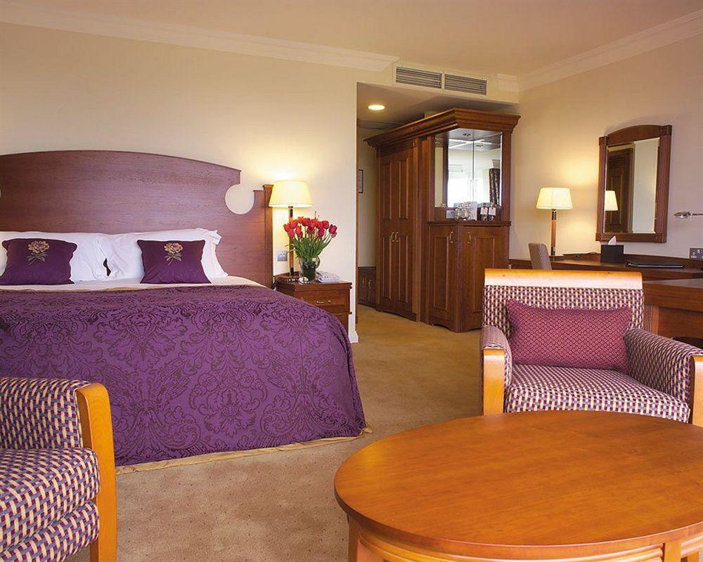Slieve Russell Hotel แบลลีคอนเนลล์ ภายนอก รูปภาพ