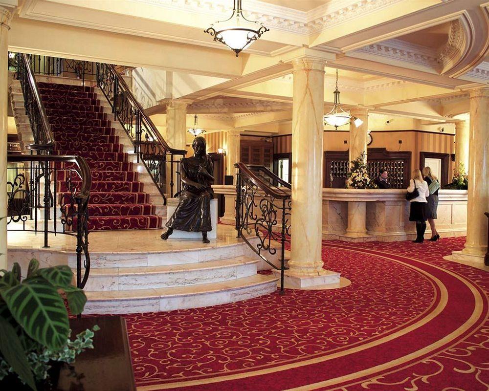 Slieve Russell Hotel แบลลีคอนเนลล์ ภายนอก รูปภาพ