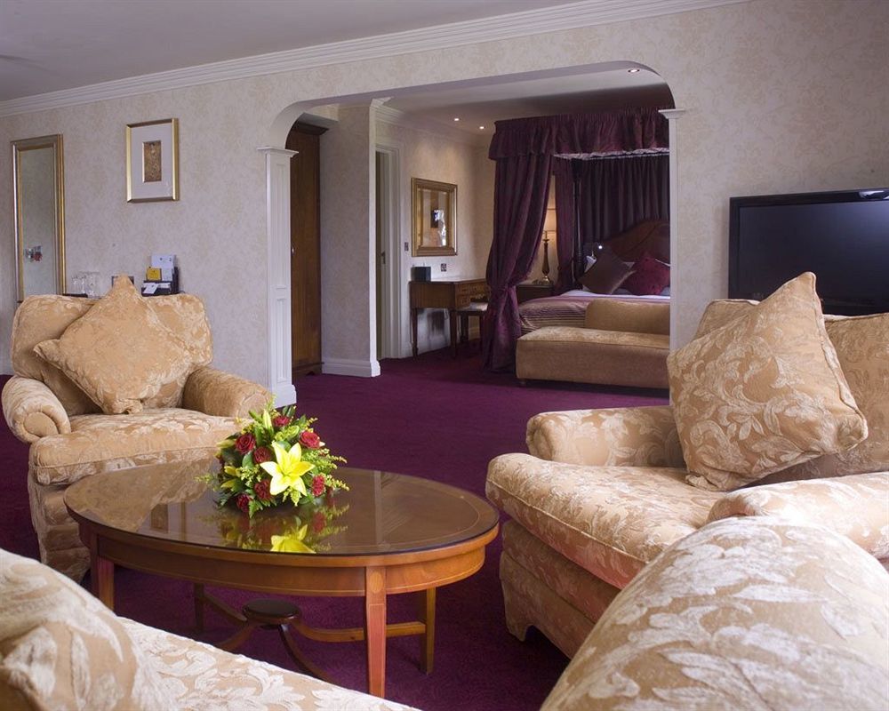 Slieve Russell Hotel แบลลีคอนเนลล์ ภายนอก รูปภาพ